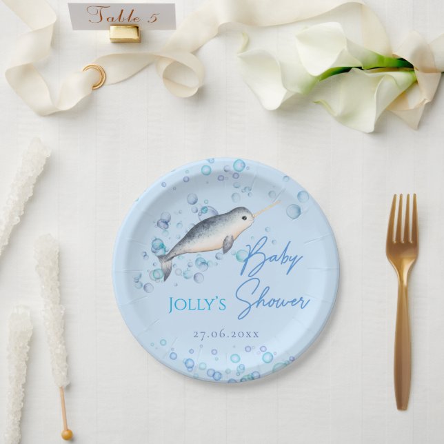 Lieblicher Ocean Baby Boy Narwhal Bubbles Baby Dus Pappteller (Hochzeit)