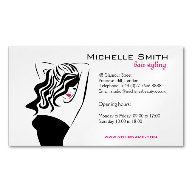 Liebliches Mädchen mit Haarstyling Magnetische Visitenkarte (Vorderseite)