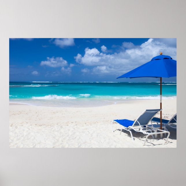 Liegestühle am Strand Poster (Vorne)