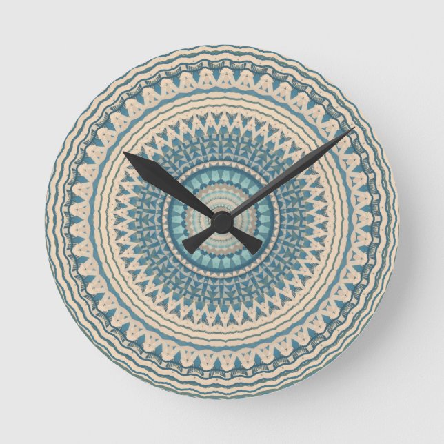 Light Aquamarin Blue Beige Mandala Runde Wanduhr (Vorderseite)