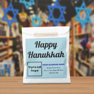 Light Blue Business Brand   Chanukka   Papiertüte Geschenktütchen