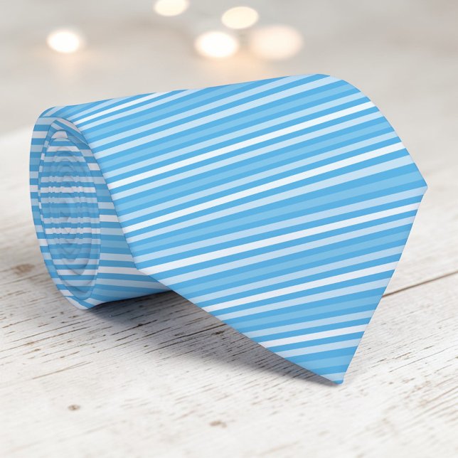 Light Blue Color Stripes Necktie Krawatte (Von Creator hochgeladen)