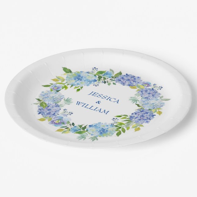 Light Blue Hydrangeas Floral Wedding Party Pappteller (Schrägansicht)