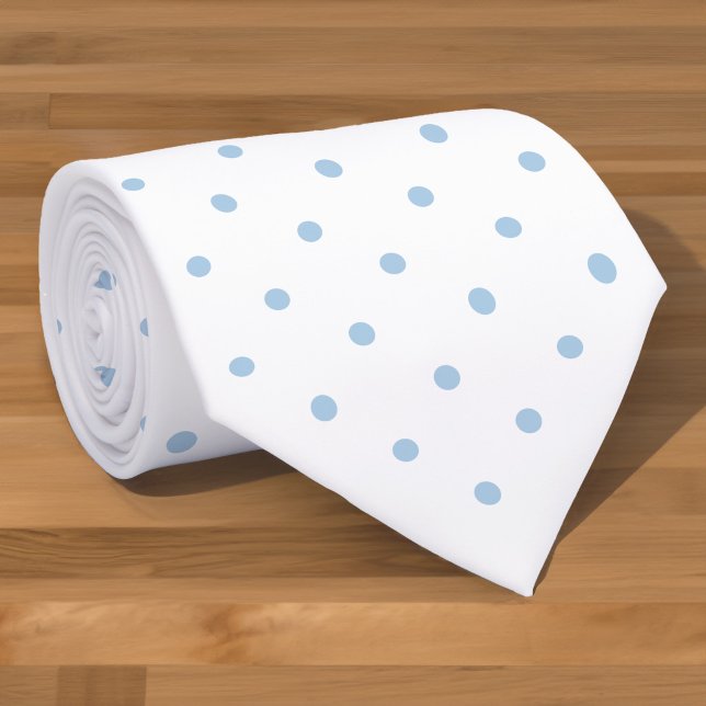 Light Blue Mini Polka Dot Pattern auf Weiß Krawatte (Light Blue Mini Polka Dot Pattern on White Neck Tie in situ)