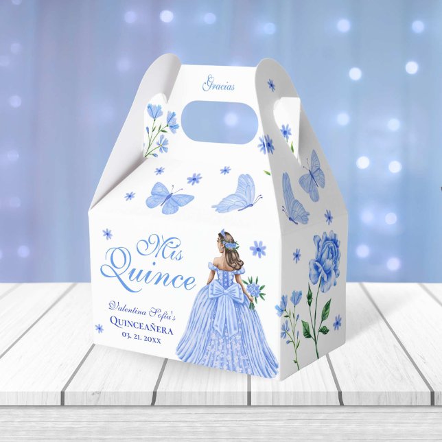 Light Blue Quinceñera Butterfly und Rose Blütenblu Geschenkschachtel (Light Blue Quinceañera Butterfly and Roses Floral Favor Boxes)