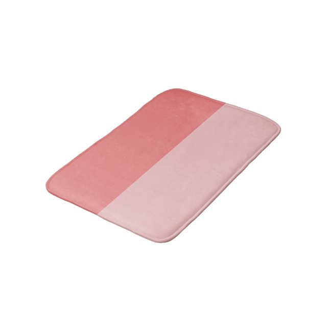 Light Coral und Baby Pink Badematte (Schrägansicht)