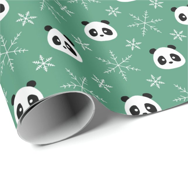 Light Evergreen - Niedliche Pandas mit Schneeflock Geschenkpapier (Rolleneckpunkt)