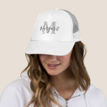 Light Gray Initial Monogram Black Script Name Truckerkappe<br><div class="desc">Light Gray Initial Monogram Black Script Name Trucker Hat können Sie Ihre Bridesmaid als Geschenke geben.</div>