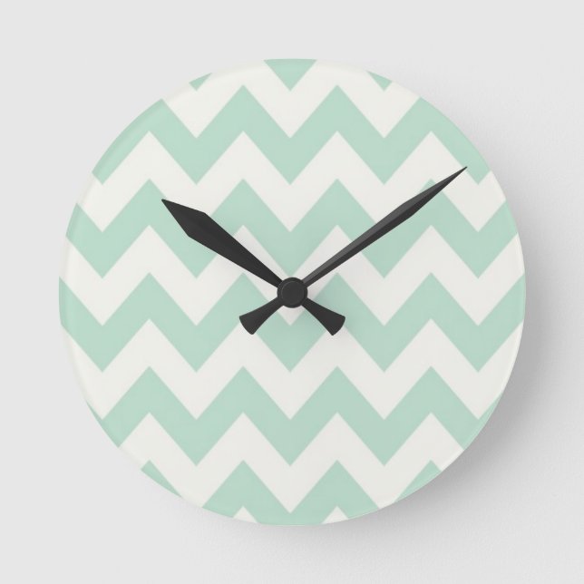 Light Green Chevron Clock Runde Wanduhr (Vorderseite)