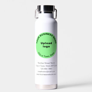 Light Green Round Business Brand auf isoliert Trinkflasche