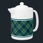 Light Green und Blue Clan Keith Ancient Tartan<br><div class="desc">Teekanne mit dem alten Familientafan für Clan Keith. Vintag schottisch kariert von 1838 in hellblau und grün,  mit schwarzen Highlights. Wählen Sie aus zwei Größen. Matching von Teacups und Tasse verfügbar.</div>