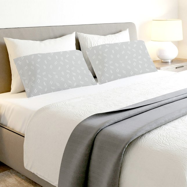 Light Grey Doodle Pattern Pair Of Pillowcases Kissenbezug (Von Creator hochgeladen)