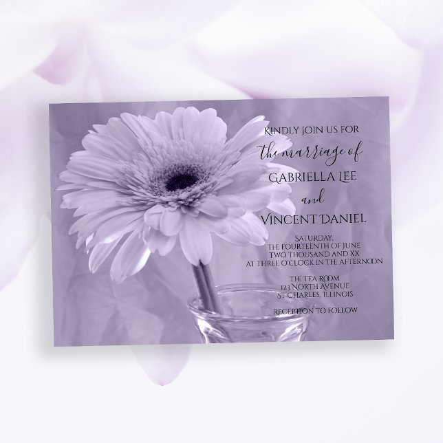 Light Lila Tinted Gerber Daisy Wedding Einladung (Von Creator hochgeladen)