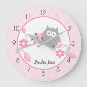 Light Pink and Gray Happy Owls Girl Nursery Große Wanduhr