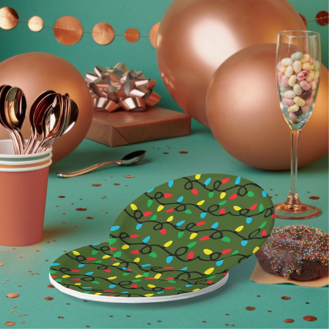 Lighup the Holidays 7" Round Paper Plate Pappteller (Multi)