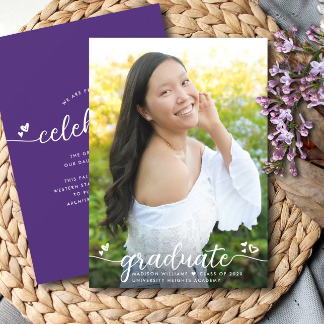 Lila Abschluss Foto Moderne kalligraphische Herzen Ankündigung (Von Creator hochgeladen)