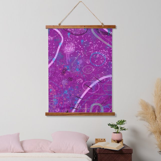 Lila abstrakte Traumlandschaft Wandteppich Mit Holzrahmen (Schlafzimmer)