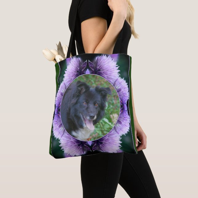 Lila Allium-Blume gestalten Ihr eigenes Foto Tasche (Von Nahem)