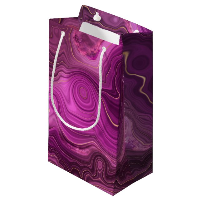 Lila Amethyst und Abstraktes Gold Kleine Geschenktüte (Vorderseite Schrägansicht)