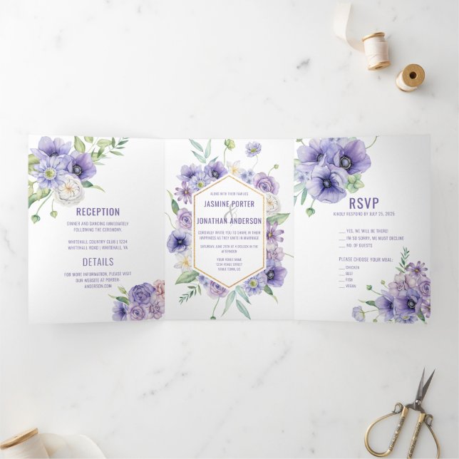 Lila Anemones Rose Daisies Hydrangeas Wedding Dreifach Gefaltete Einladung (Innenseite)
