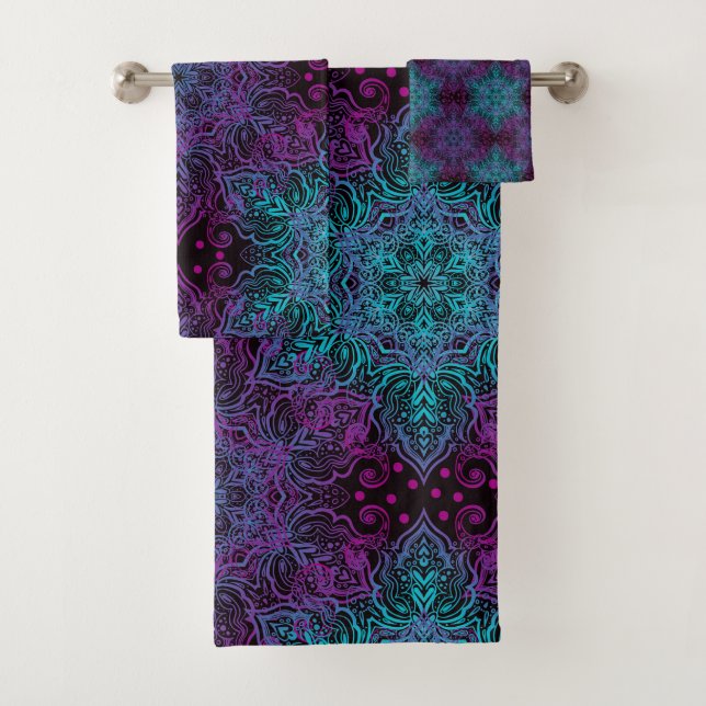Lila Aquamariner Blauer Schneeflocken Mandala Badhandtuch Set (Insitu)