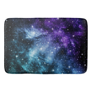 Lila Aquamariner Galaxienebel Traum Nr. 1 Badematte
