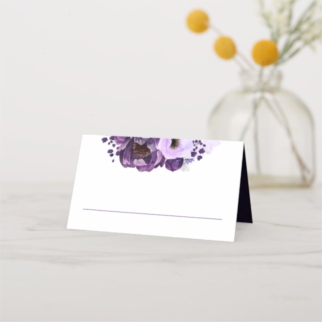 Lila Aquarellblüten Moderne Königliche Hochzeit Platzkarte (Vorderseite)