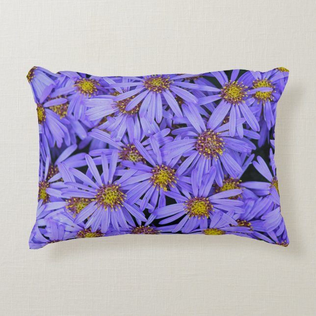 Lila Aster-Blume im RHS Garden Wisley Dekokissen (Vorderseite)