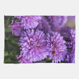 Lila Autum Mums Geschirrtuch