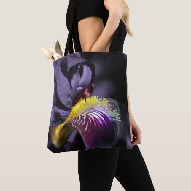 Lila Bartete Iris Blume Petal Tasche (Von Nahem)