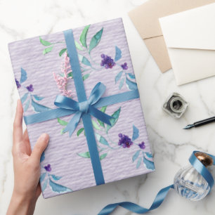 Lila Beeren auf lila rauh strukturiertem Papier Geschenkpapier