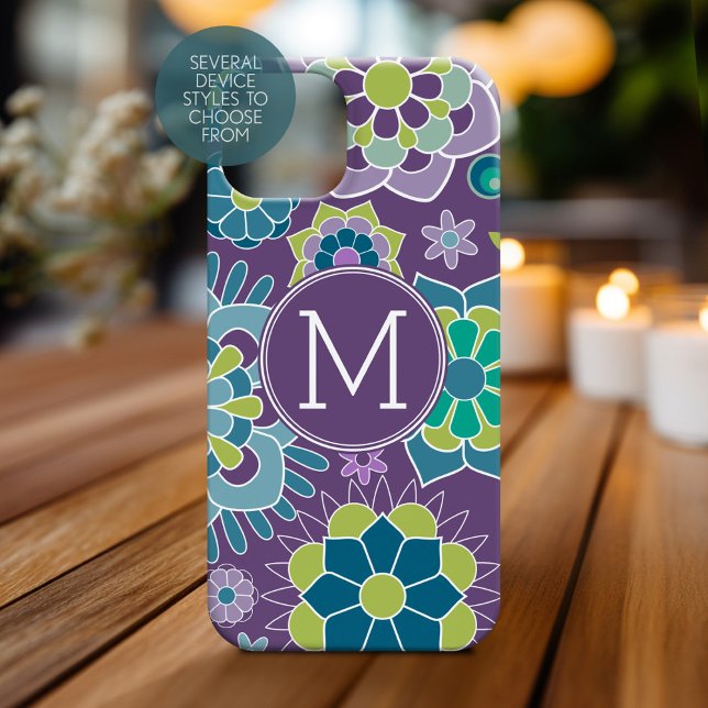 Lila blaues Blumenmuster Benutzerdefiniertes Monog iPhone 15 Hülle (Personalized Phone Case with Monogram)