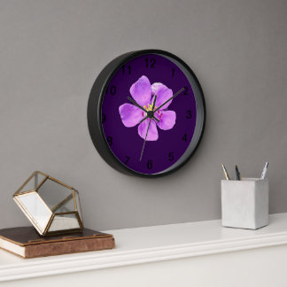 Lila Blume Ästhetische Wall-Uhr - Natur Uhr