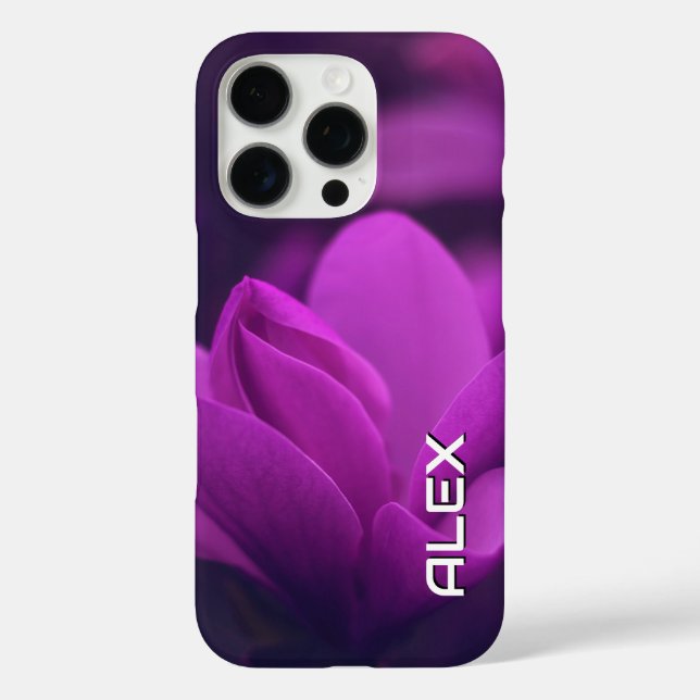 Lila Blume bei sanftem Licht iPhone 16 Pro Hülle (Rückseite)