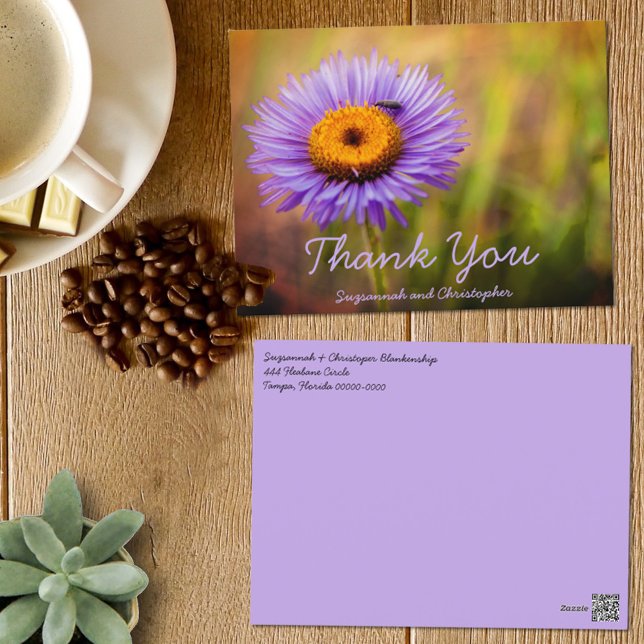 Lila Blume und Insekten Personalisiert Postkarte (Von Creator hochgeladen)