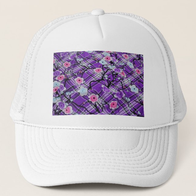Lila Blumen Truckerkappe (Vorderseite)