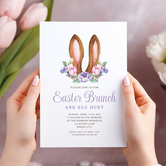 Lila Blumengebälk Osterfeier Einladung (Purple Floral Bunny Ears Easter Brunch Invitation)