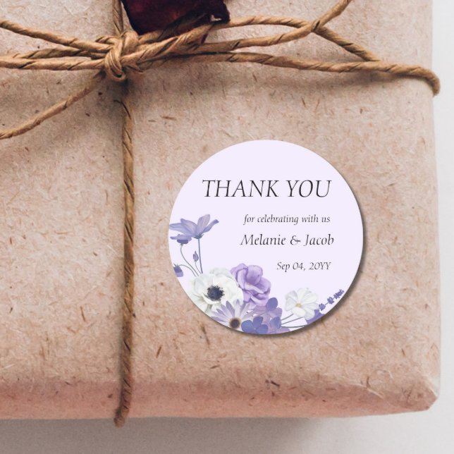 Lila Blumenhochzeit Runder Aufkleber (Von Creator hochgeladen)