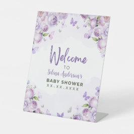 Lila Blumenschmetterlingsdusche Begrüßung Sockelschild