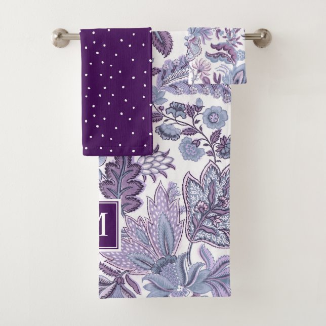 Lila Boho Vintag Floral Monogramm Badhandtuch Set (Insitu)