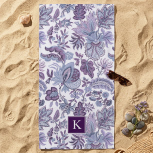 Lila Boho Vintage Blumenmonogramm Strandtuch
