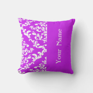 Lila Bold Damask mit/ Name @ Emporiomoffa Kissen