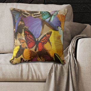 lila borange-farbiger tropischer Schmetterling Kissen