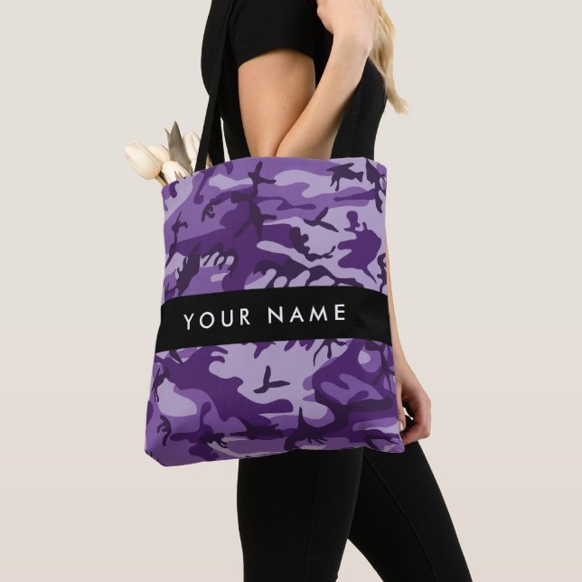 Lila Camouflage Ihr Name personalisieren Tasche (Von Nahem)