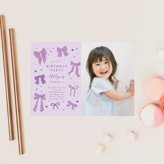 Lila Coquette Bows Geburtstagsparty Foto Einladung (Von Creator hochgeladen)