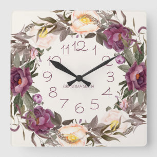 Lila Creme Blumenkranz Namenszahlen Quadratische Wanduhr