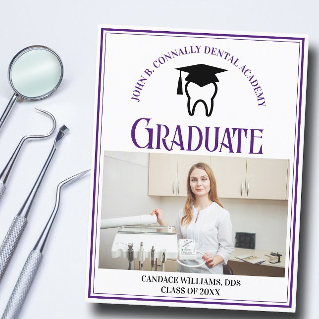Lila Dental School Foto Custom Abschluss Ankündigungspostkarte (Von Creator hochgeladen)