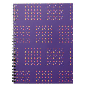 Lila Dreieck Geometrisches Muster Notizblock