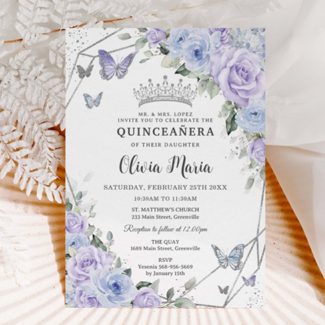 Lila Dusty Blue Floral Butterfliegen Quinceañera Einladung (Von Creator hochgeladen)