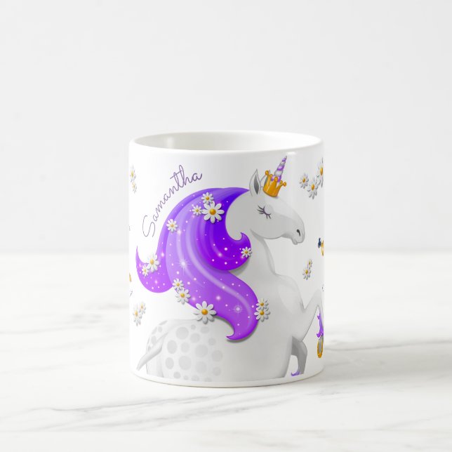 Lila Einhorn-Blume und eine Tasse der Goldenen Kro (Mittel)